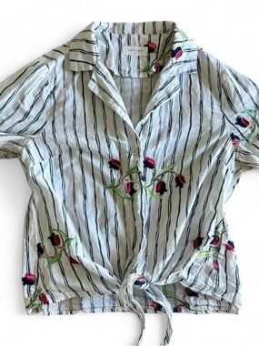 White and Navy Striped Floral Embroidery Button Down Tie Front Shirt Size Small